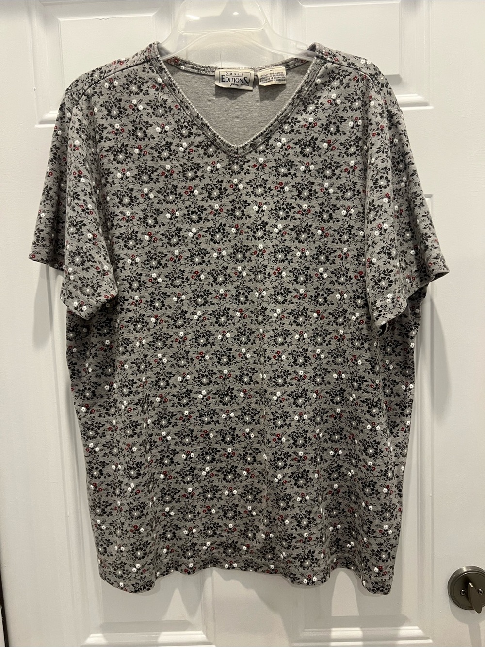 Basic Editions Women 1X Shirt Gray Floral Black V-Neck 100% Cotton Short # 945